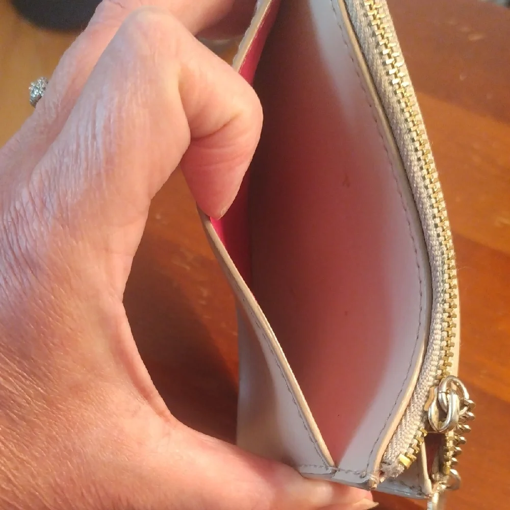 Kate Spade Tan Leather Card Holder With Key Ring.  Slots For Cards/Zipper Pouch